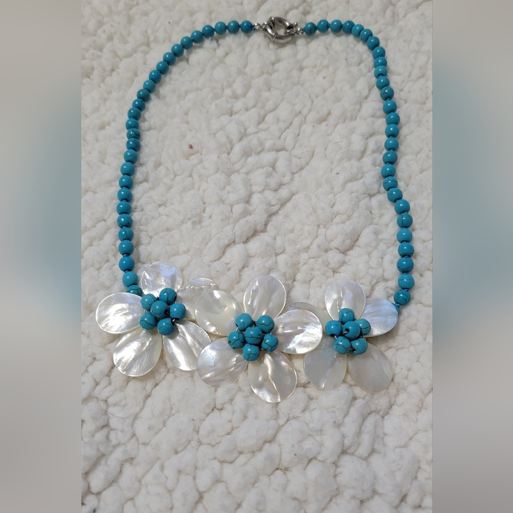 Beaded flower Necklace
